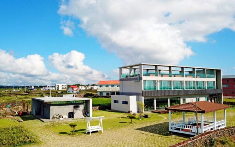 제주 두모리에 리조트 후기, 가격, 예약 | 한경면 오션뷰 온돌방 침대방