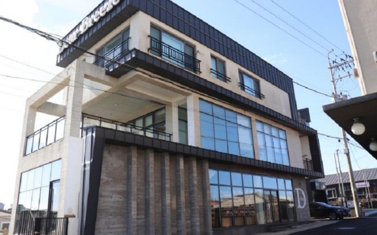 제주 온수풀 숙소 6곳, 겨울에도 물놀이하고 싶다면 5 제주 몰랑이키즈펜션 풀빌라 제주시 구좌읍